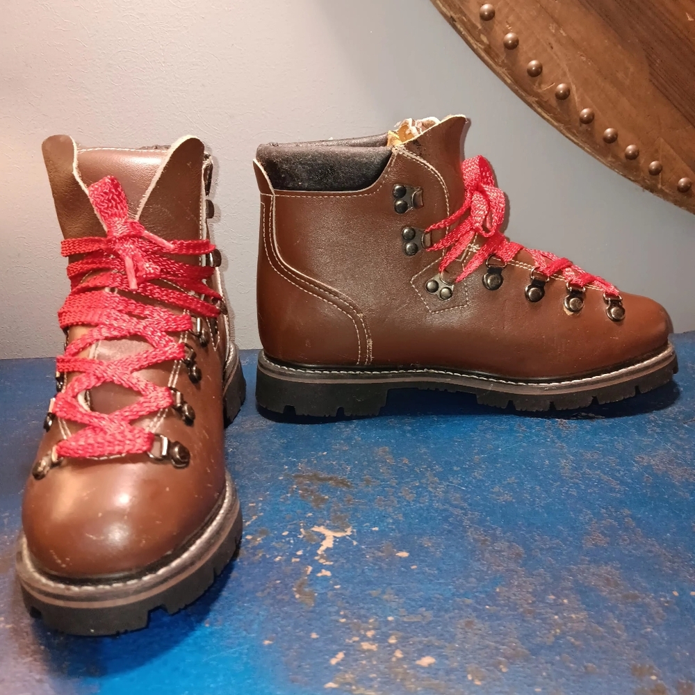 Trax leather vintage hiking boots